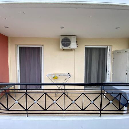 Vivian'S Apartment Chalkís المظهر الخارجي الصورة